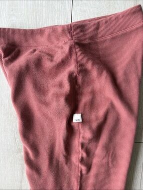 VUORI ROSE COLOR WAFFLE WEAVE SZ SMALL LOOSE FIT CASUAL PANT